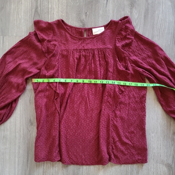 Universal Thread Women's Small Burgundy Ruffle Pullover Fall Blouse - Picture 9 of 11